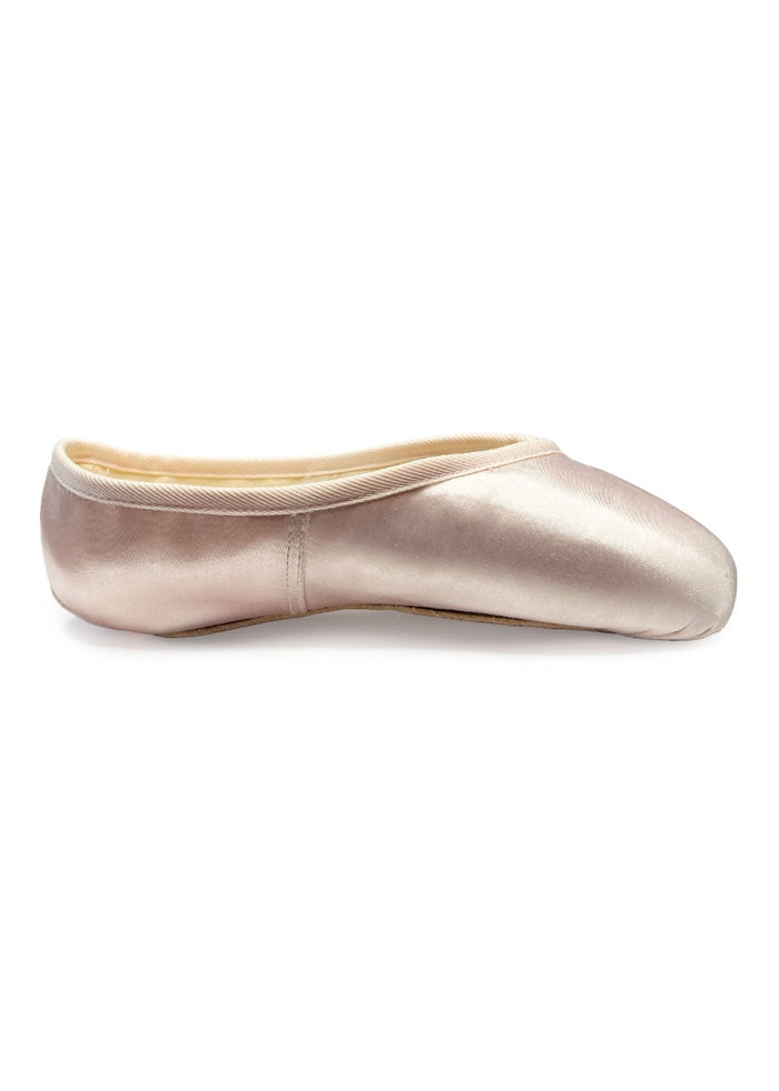 Side view of the RP Akoya Pointe Shoe in Pink