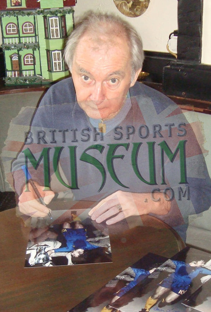 Alan HudsonHand Signed Chelsea Legend Photograph 15x19in Framed