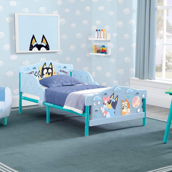 BB86952BU 1077 3D toddler bed bluey lifestyle 103
