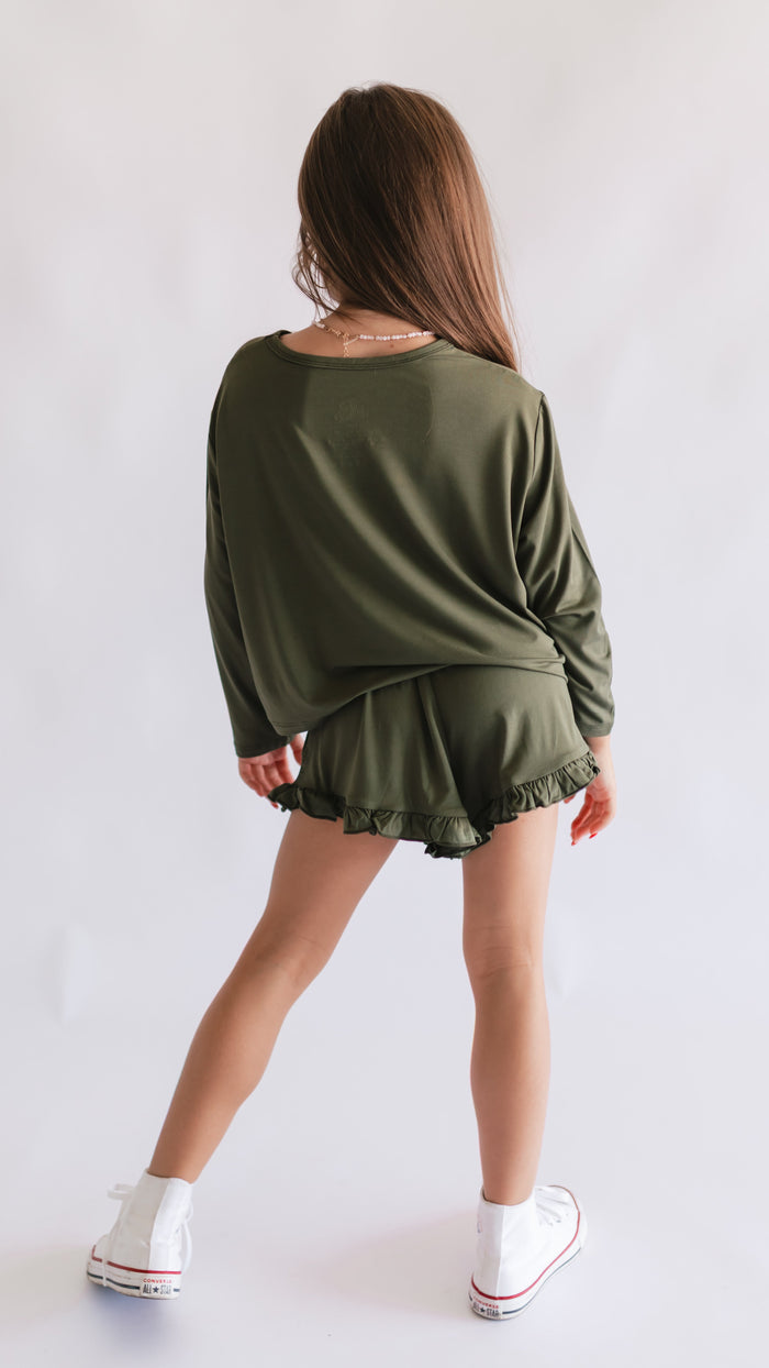 Girl's Long Sleeve and Ruffle Shorts Set in Olive