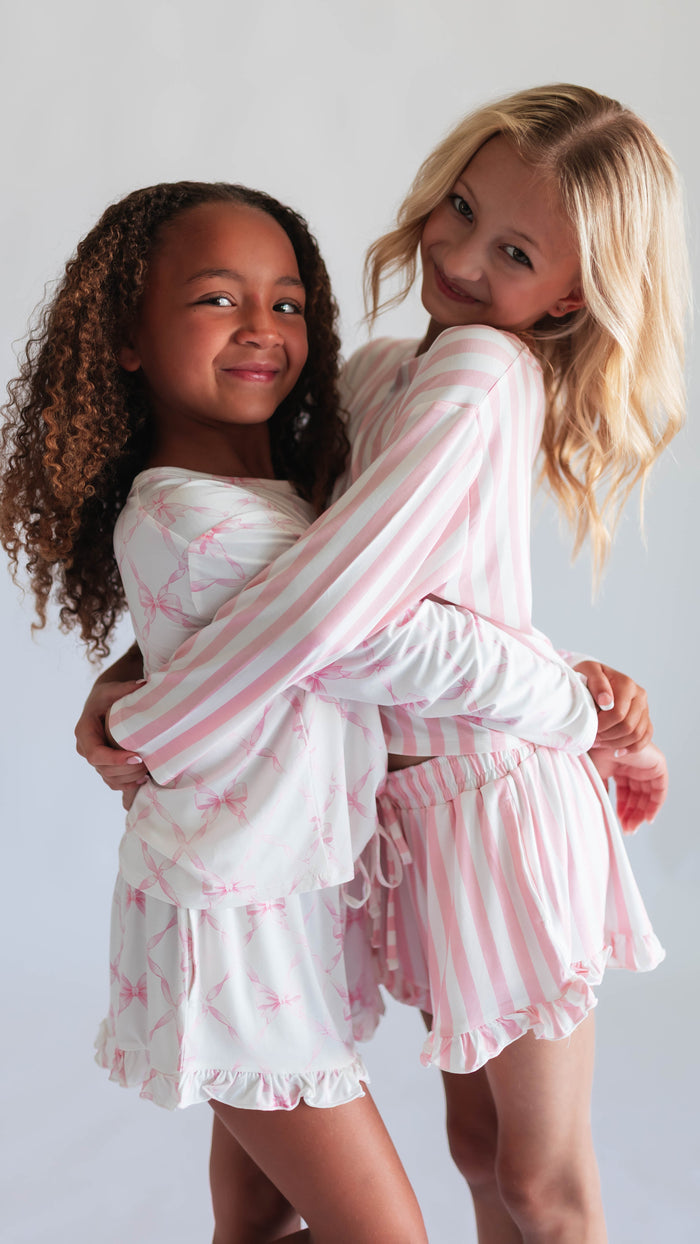 Girl's Long Sleeve and Ruffle Shorts Set in Rosie