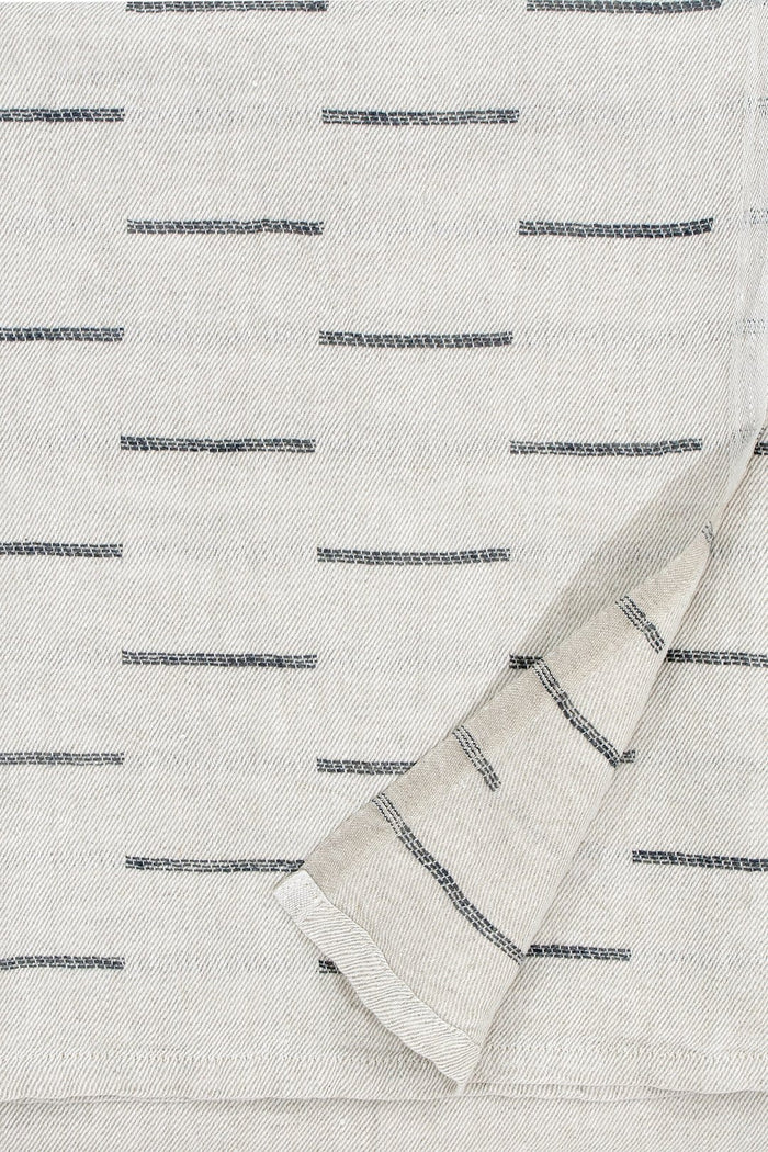 Lapuan Kankurit Paussi Dark Grey Bath Sheet