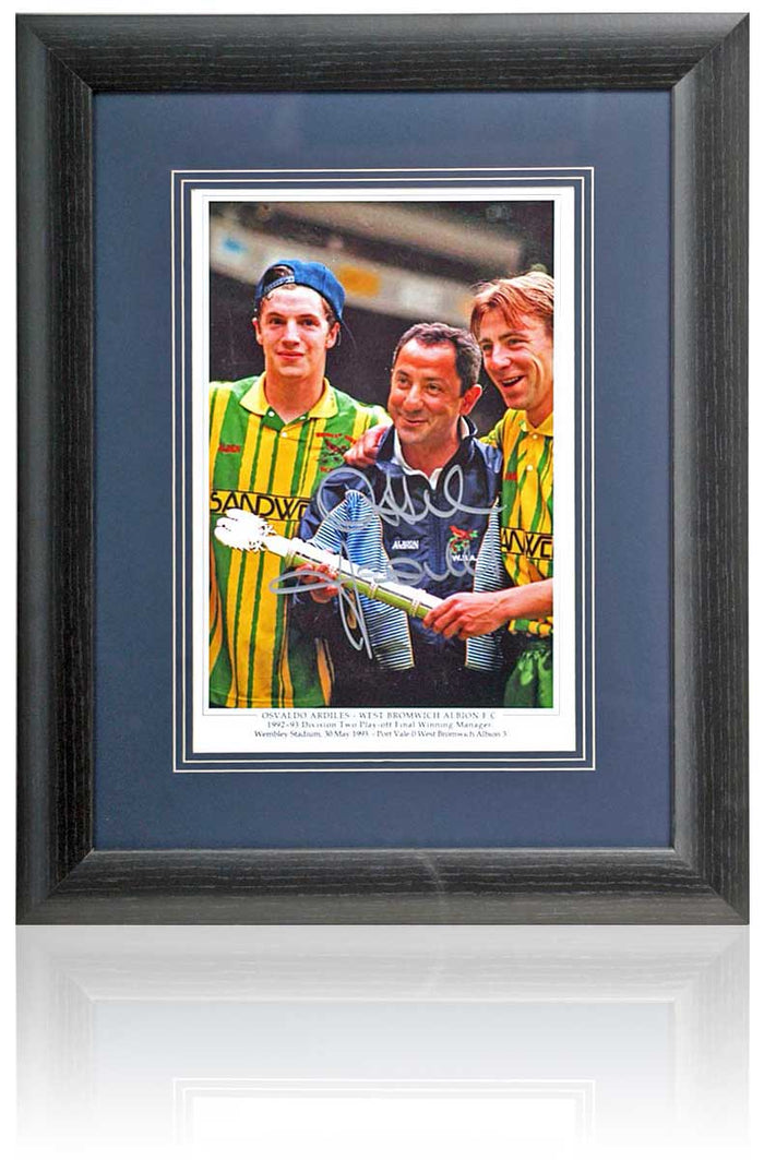Ossie Ardiles West Bromwich Albion Legend Signed Photograph 15x19in Framed