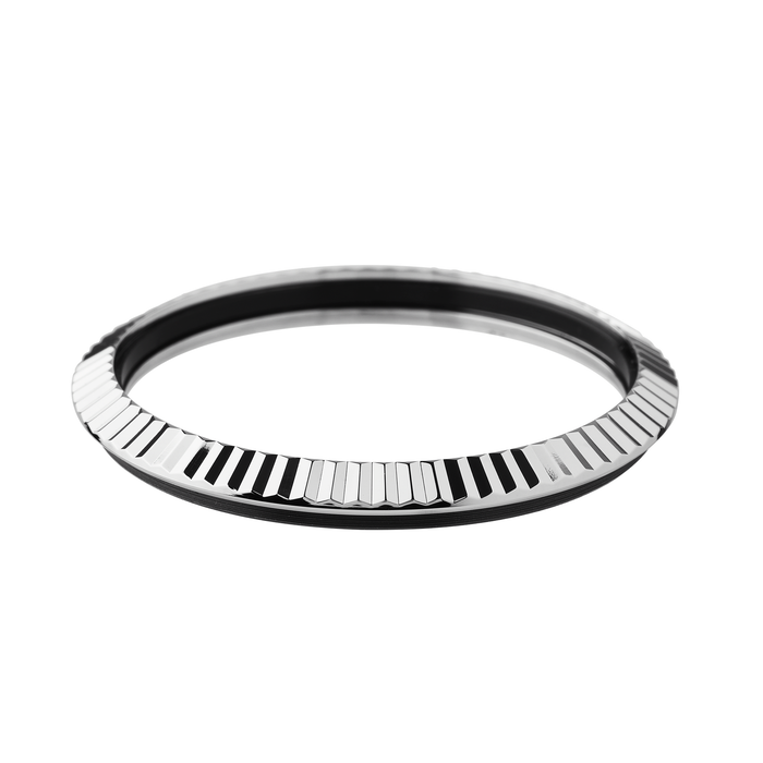 SRPE Fluted Bezel: Polished Finish