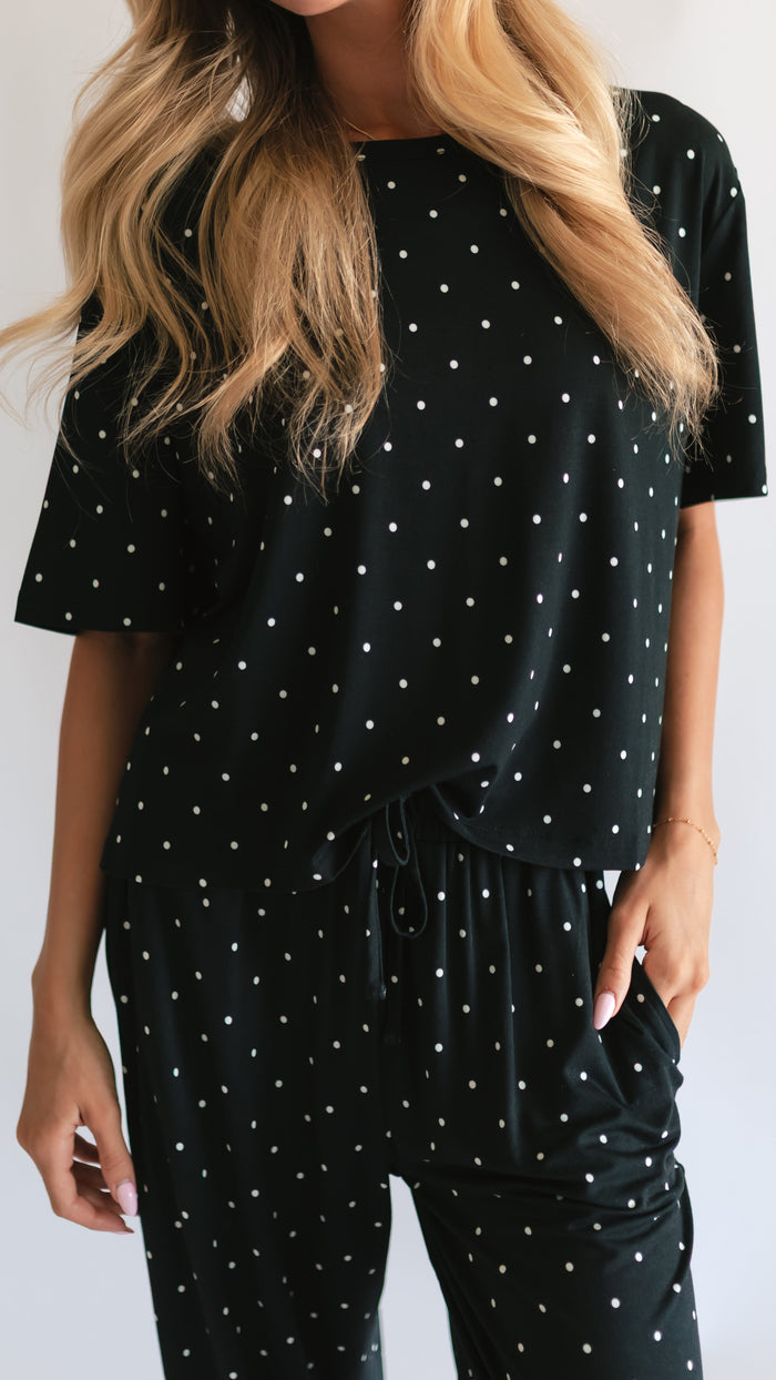 Women's T-Shirt and Pants Set in Black polka dot