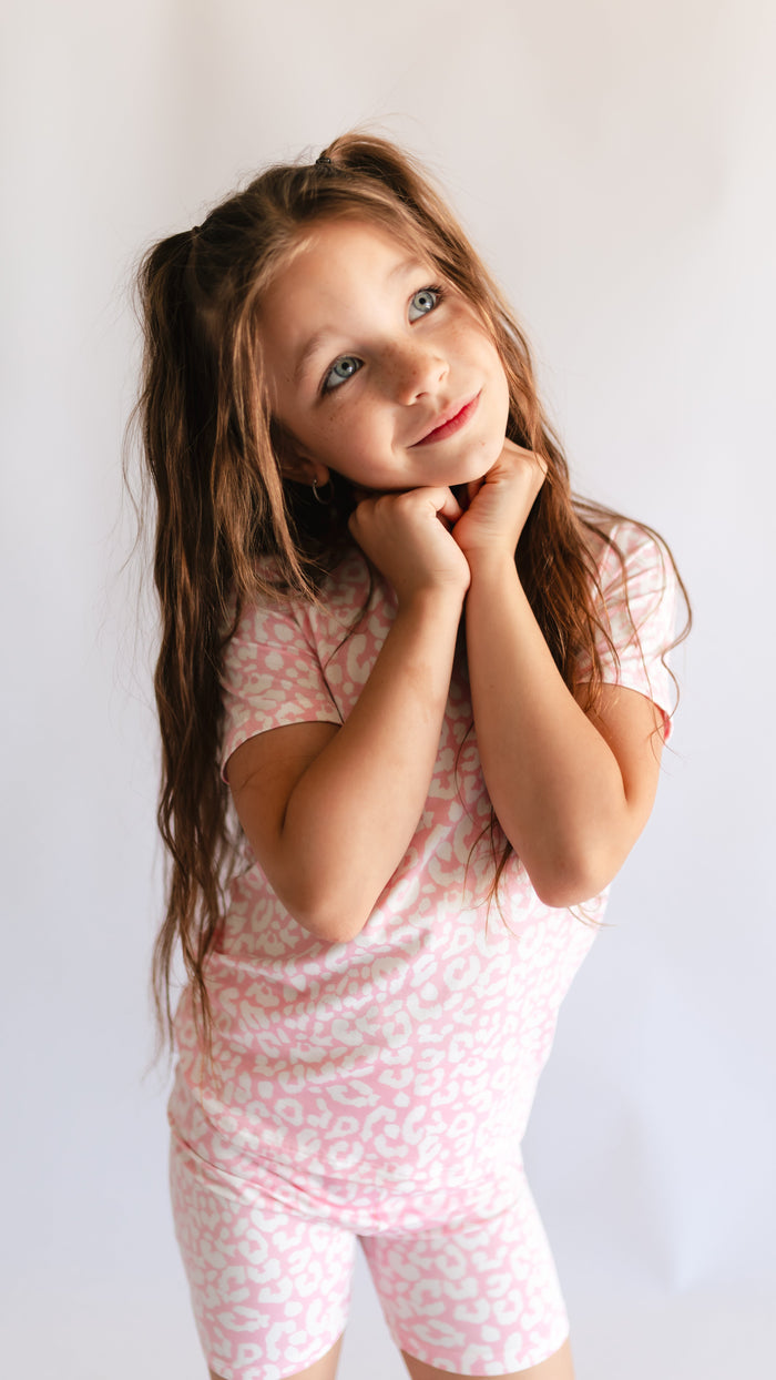Youth Pajama short sleeve and shorts in Pink Leopard