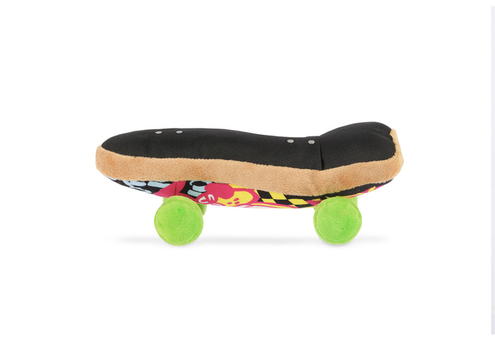 P.L.A.Y. 90s Classics - Kickflippin' K9 Skateboard Toy