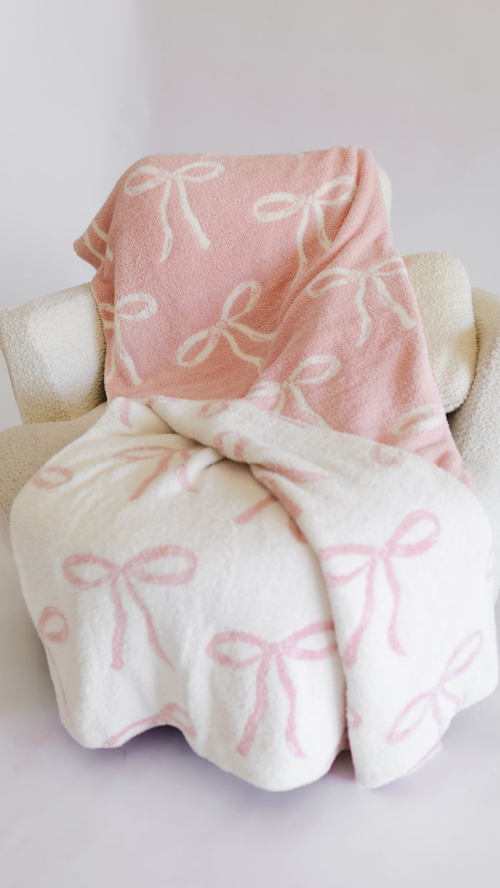 Adult Plush Throw Blanket in Halle
