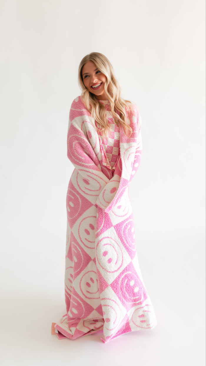 Adult Plush Throw Blanket in Pink Checkered Smiley