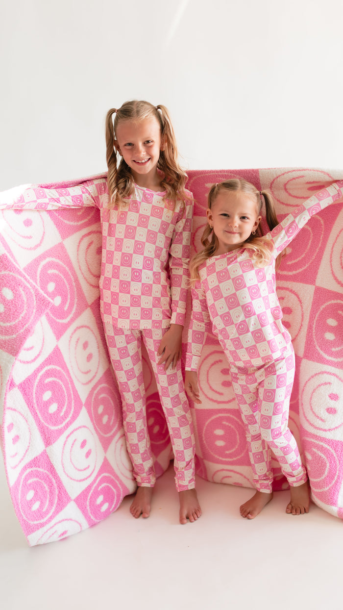 Adult Plush Throw Blanket in Pink Checkered Smiley