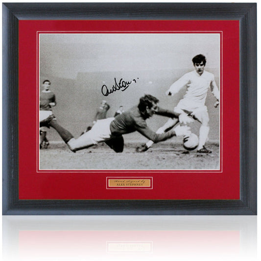 Alex Stepney Manchester United Legend Hand Signed Photograph 23x19" Framed