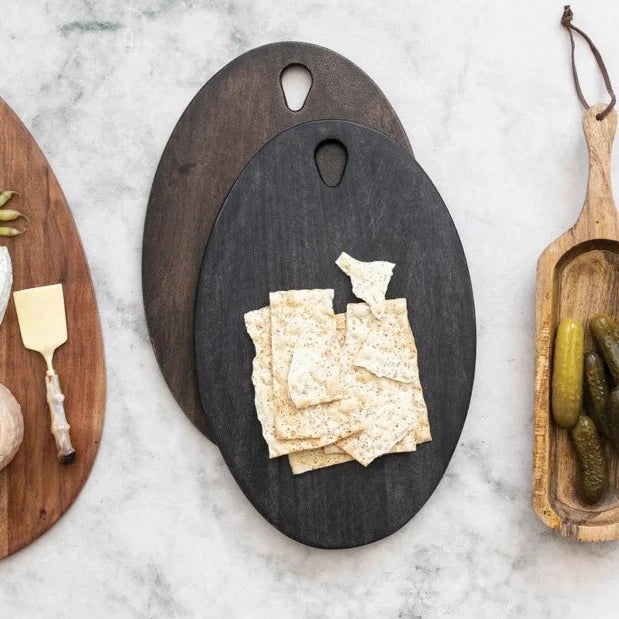 BLACK OVAL CUTTING BOARD