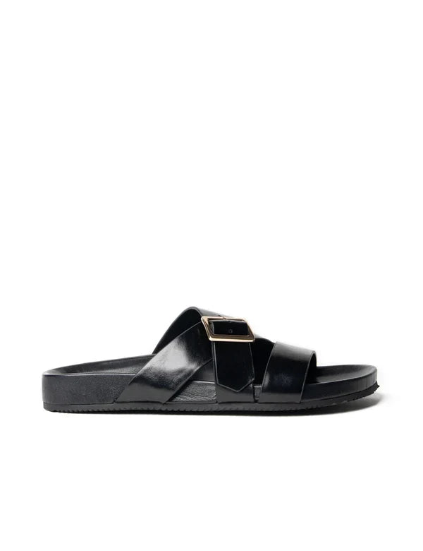 BUCKLE STRAP SLIDE in Black by La Tribe