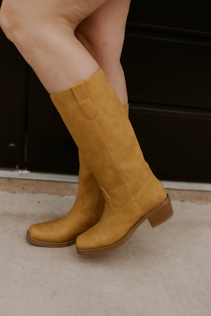 Duston Banana Boot- MIA