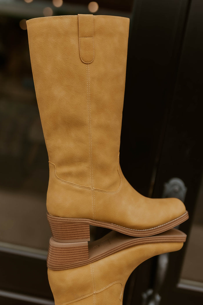 Duston Banana Boot- MIA