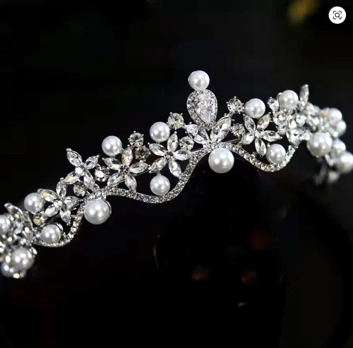 Elegant Pearl and Crystal Wedding Tiara - Silver