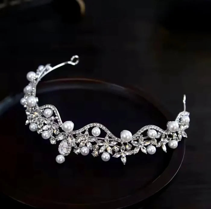 Elegant Pearl and Crystal Wedding Tiara - Silver