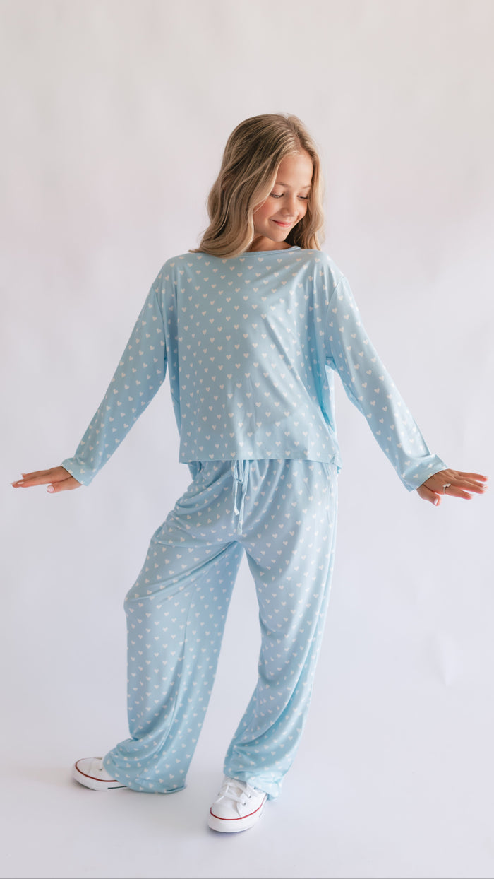 Girl's Long Sleeve and Pants Set in Blue Hearts