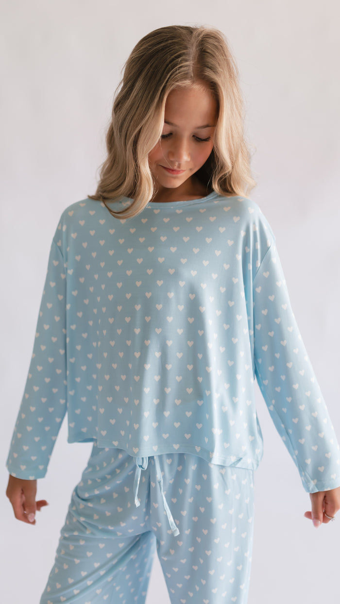 Girl's Long Sleeve and Pants Set in Blue Hearts