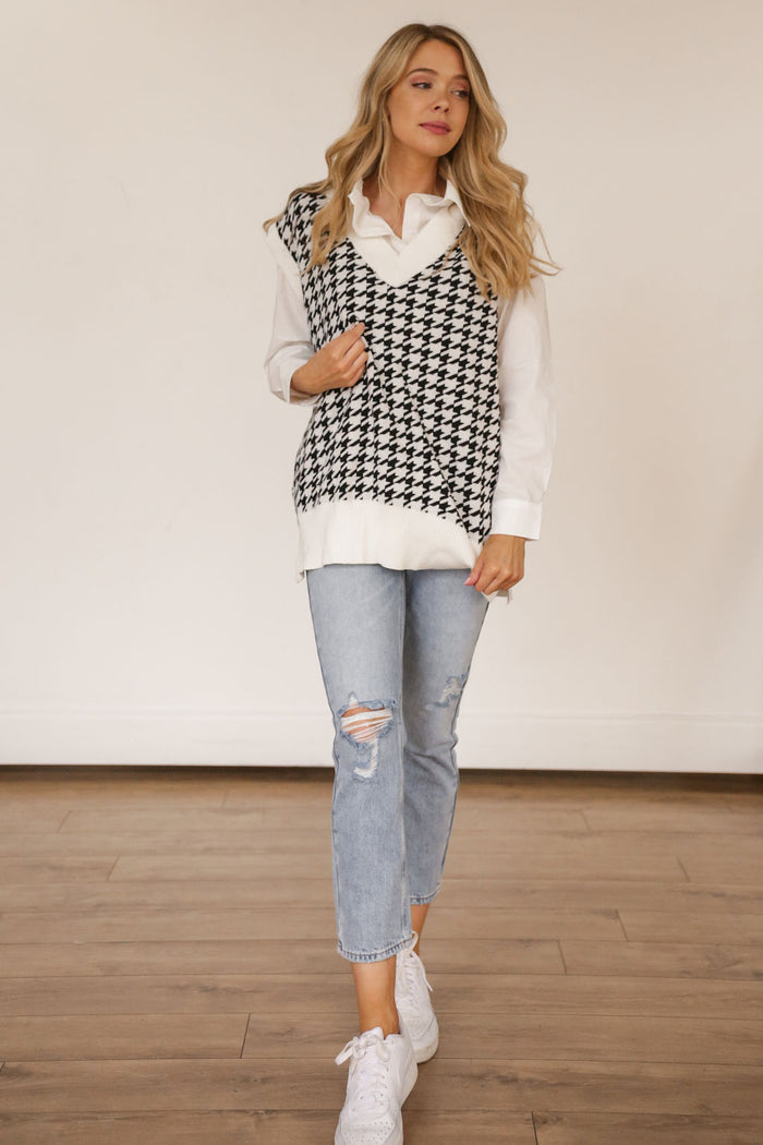 Houndstooth Sleeveless Sweater Vest (black)