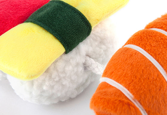 P.L.A.Y. International Classic Spot's Sushi Toy - close up of rope