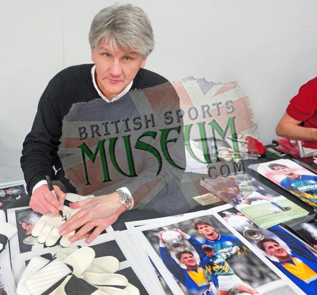 John Lukic Leeds United Legend Hand Signed Photograph 15x19in Framed