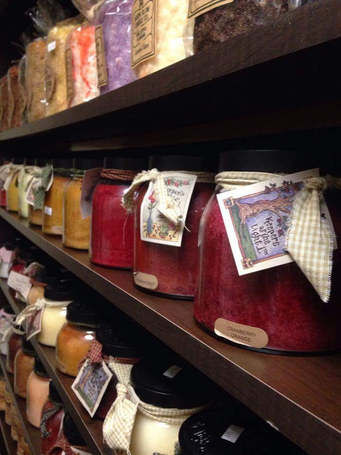 Keepers of the Light 34 oz Jar Candle