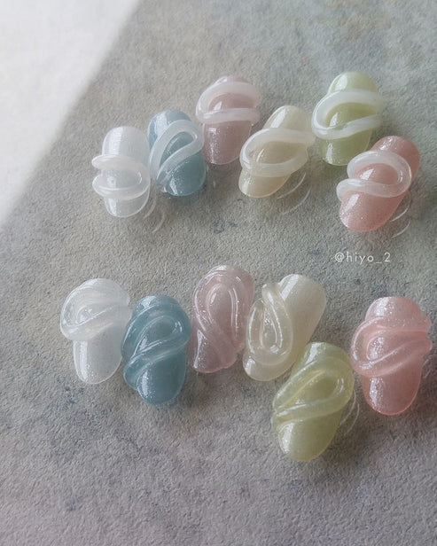 Kokoist Color Gel | E-299 White Sheer Eggshell