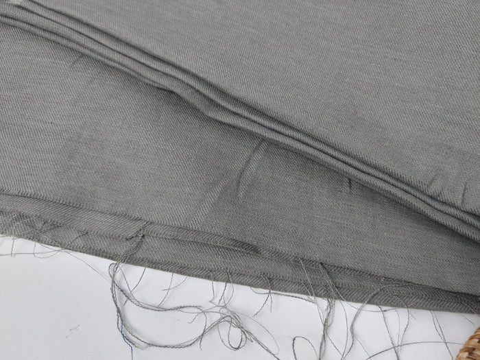 Green(greyish)