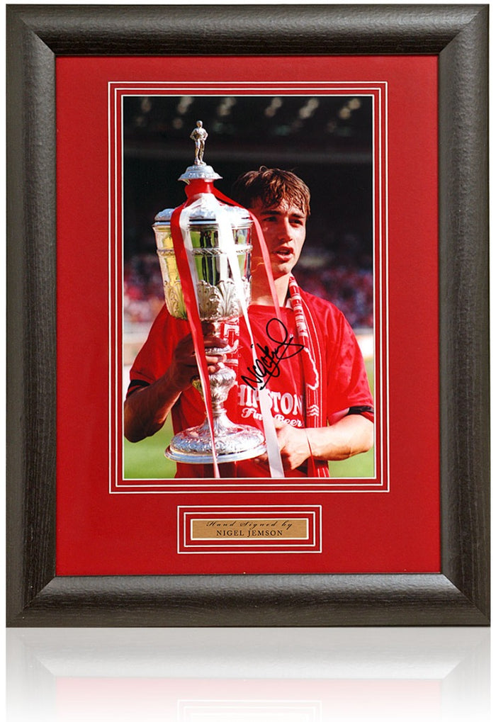 Nigel Jemson Nottingham Forest Signed 1990 League Cup Photograph 15x19in Framed