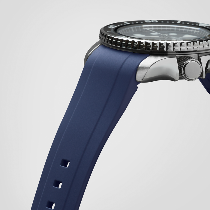 NMK802 Curved End SKX013 Rubber Strap: Navy Blue