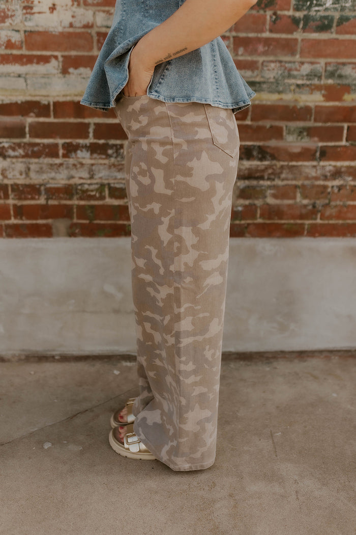 Nori Tan Camo Jeans- Hidden