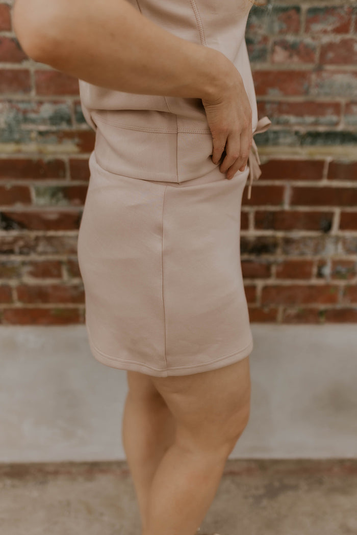 Off Duty Cloud Skort- Truffle