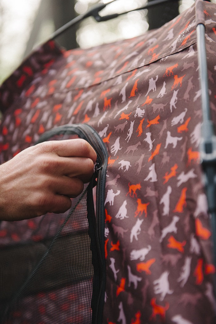 Gallery: Outdoor Dog Tent PY6006ASFScout & About Outdoor Dog Tent by P.L.A.Y. -  close up of tents zippered door