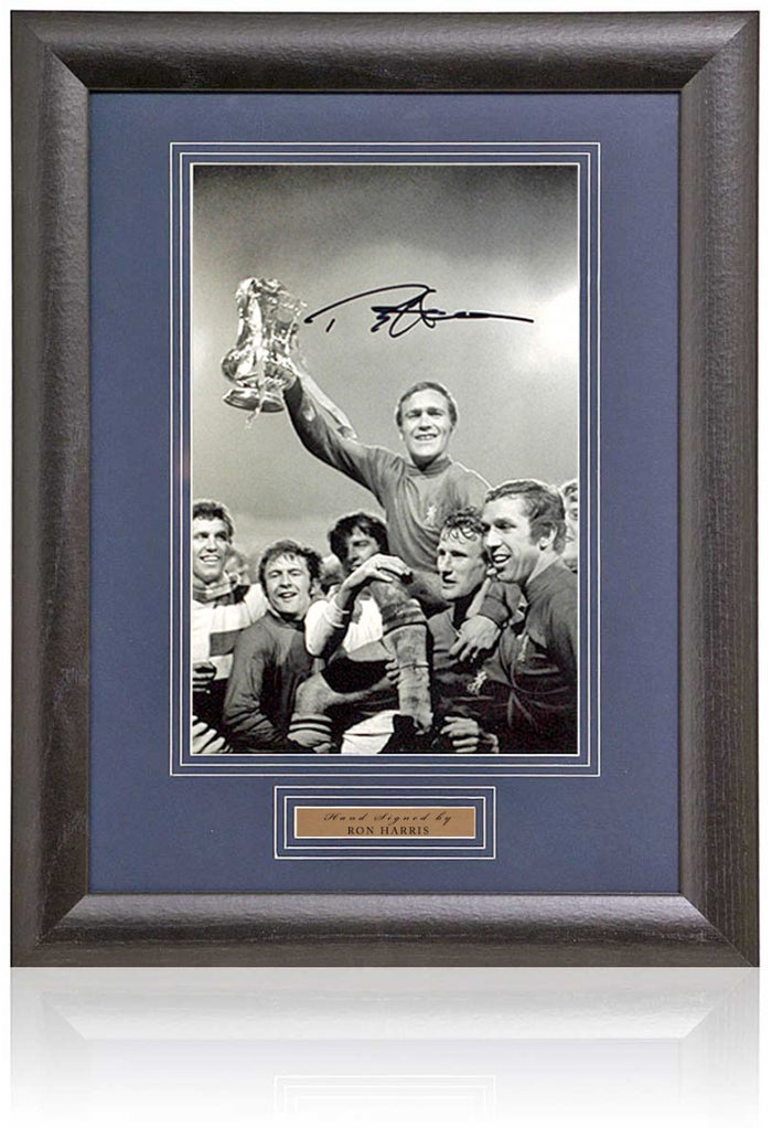 Ron Harris Chelsea Legend Signed 1970 FA Cup Final Photograph 15x19in Framed
