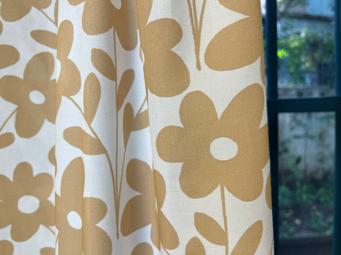 Simple Flower Print Linen Rayon Fabric – Light Weight, Pre-Washed, 44" Wide