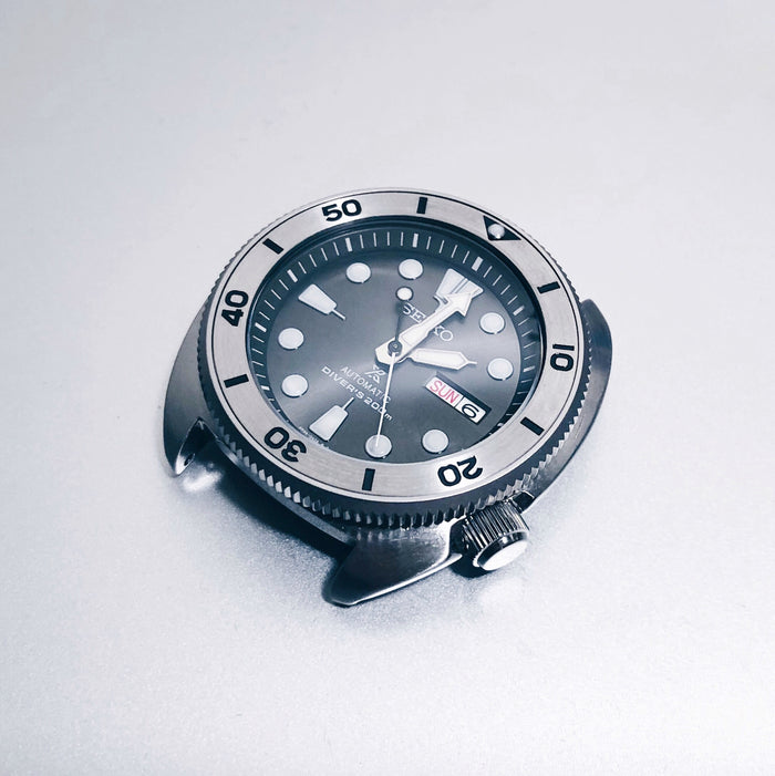 SRP Turtle Coin Edge Bezel: Sandblasted Finish