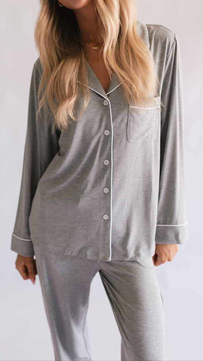 Women's Button Up Set In Heather Grey
