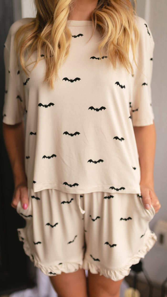 Women’s Ruffle Short Set in Cream Bats