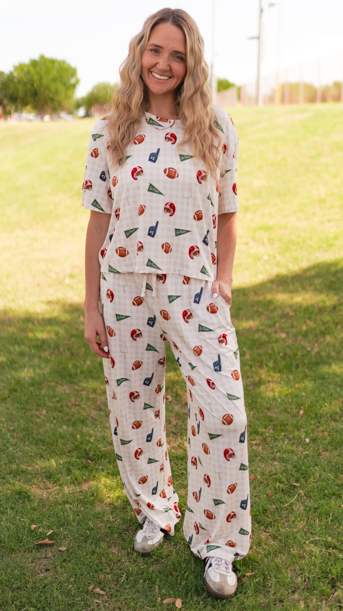 Women's T-Shirt and Pants Set in Football