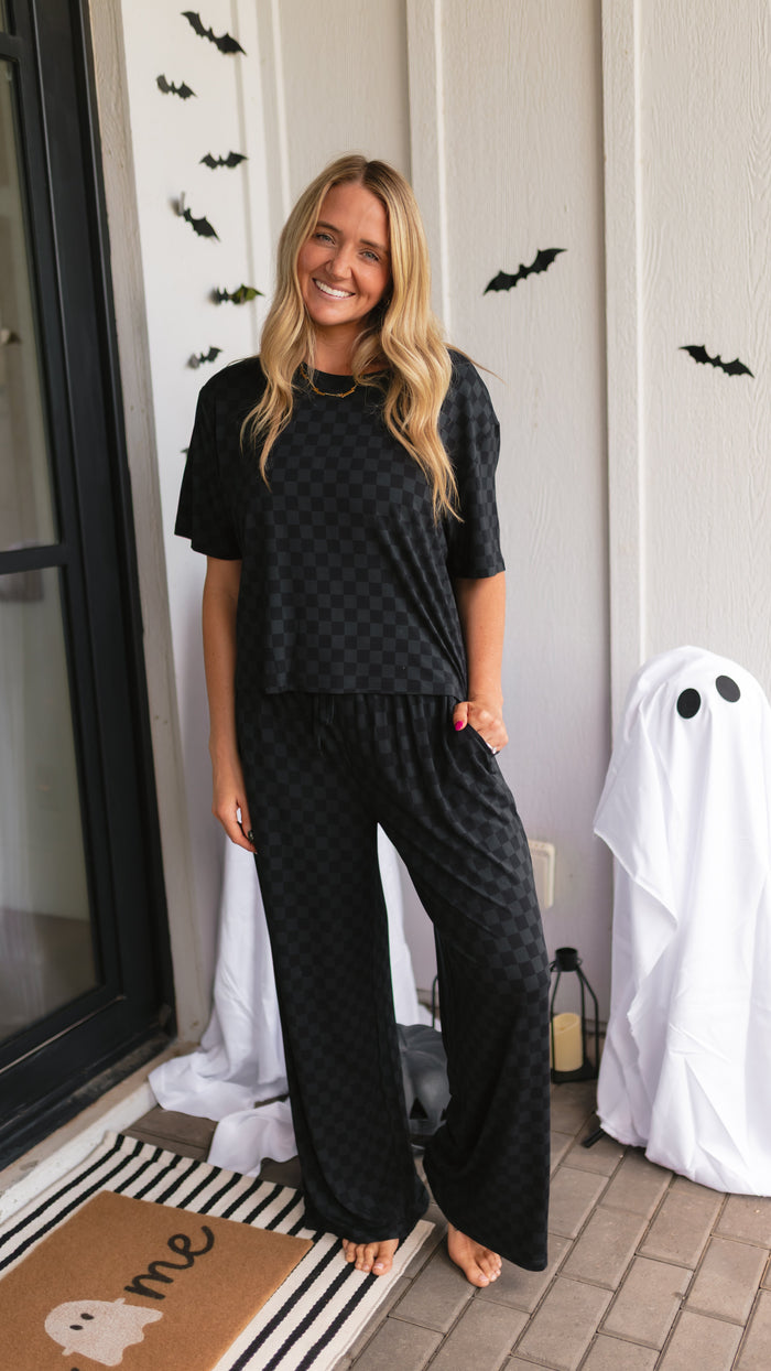 Women's T-Shirt and Pants Set in Grey + Black Checkered