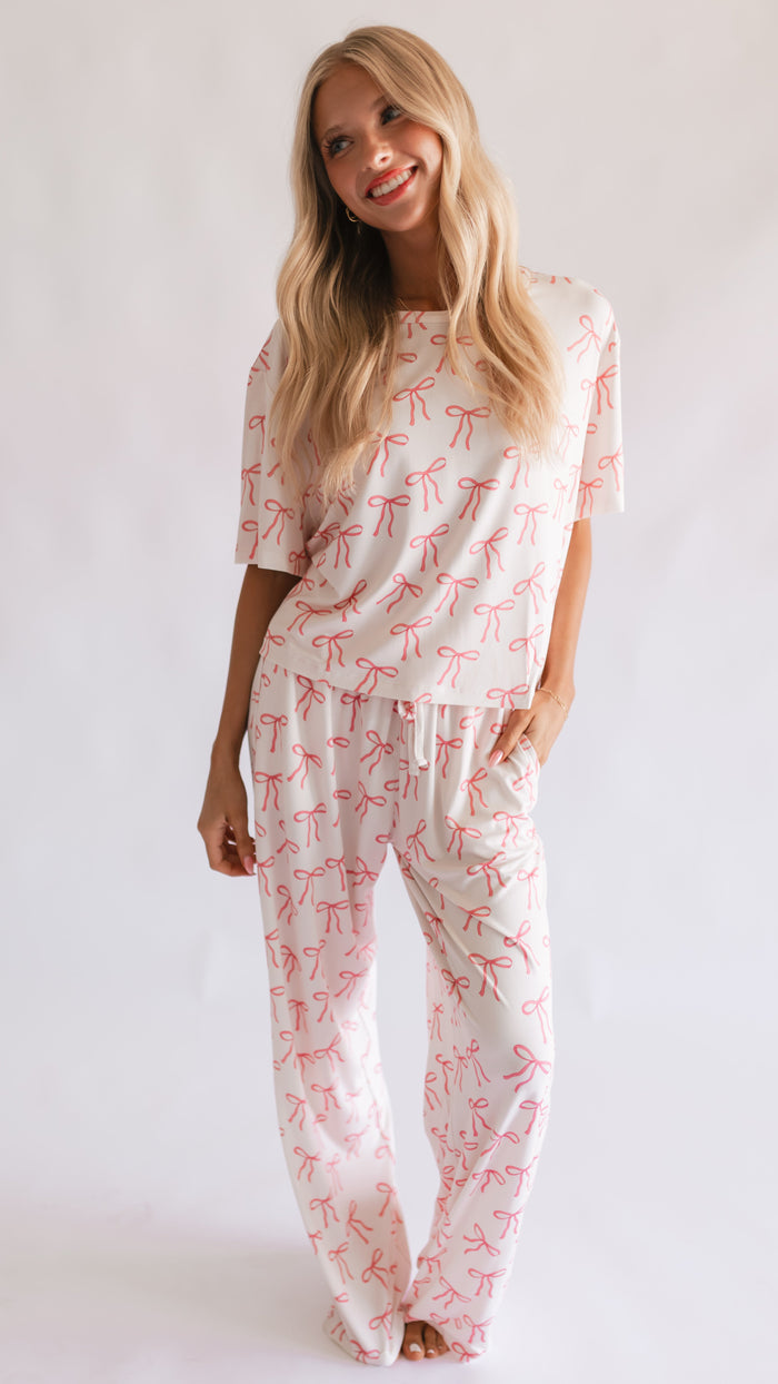Women's T-Shirt and Pants Set in Halle