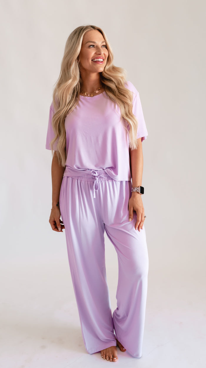 Women's T-Shirt and Pants Set in Orchid Bloom