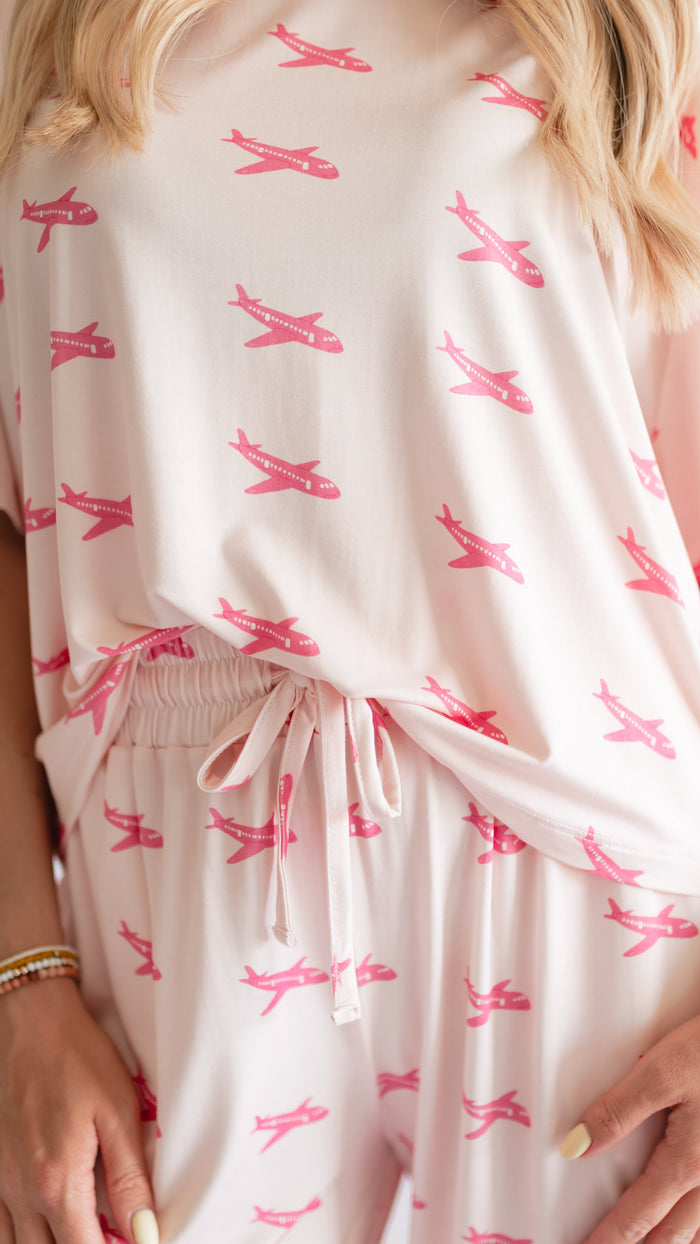 Women's T-Shirt and Pants Set in Pink Planes