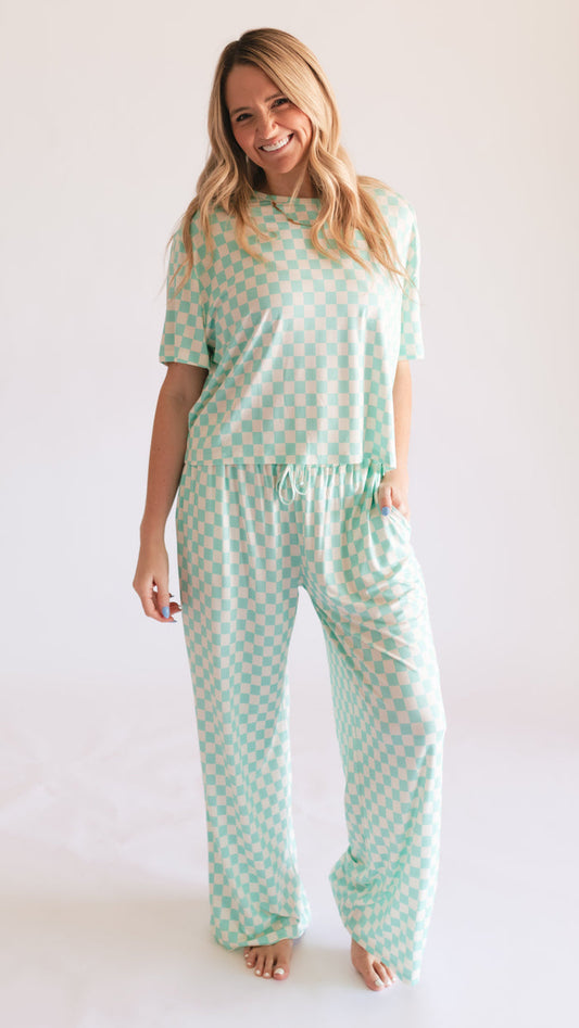 Women's T-Shirt and Pants Set in Teal Neon Checkered